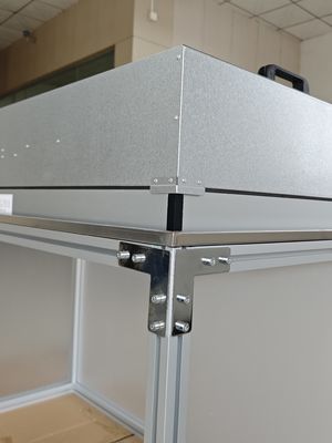 Flux d'air laminaire uniforme et efficacité de filtration de 99,99% dans le capot de débit laminaire HEPA pour des espaces de travail propres