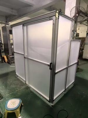 Maintenu dans une cabine de salle blanche à pression positive, cycle d'installation court avec enceinte transparente