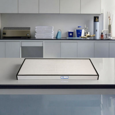 Les filtres HEPA H14 pour salles blanches capturent les particules ≥0,3 Μm avec une efficacité de 99,99 %