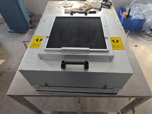 quality Unité de filtrage de ventilateur FFU en acier inoxydable pour la filtration de l'air dans les salles blanches factory